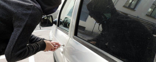 Двое подростков задержаны в Саранске за хищение имущества из салонов авто